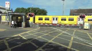 Birkdale Level Crossing [upl. by Aduh434]