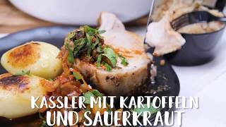 Traditionelles Kassler mit Sauerkraut und Kartoffeln [upl. by Stetson220]