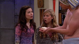 L Reviews iCarly iHatch Chicks [upl. by Alleinad80]